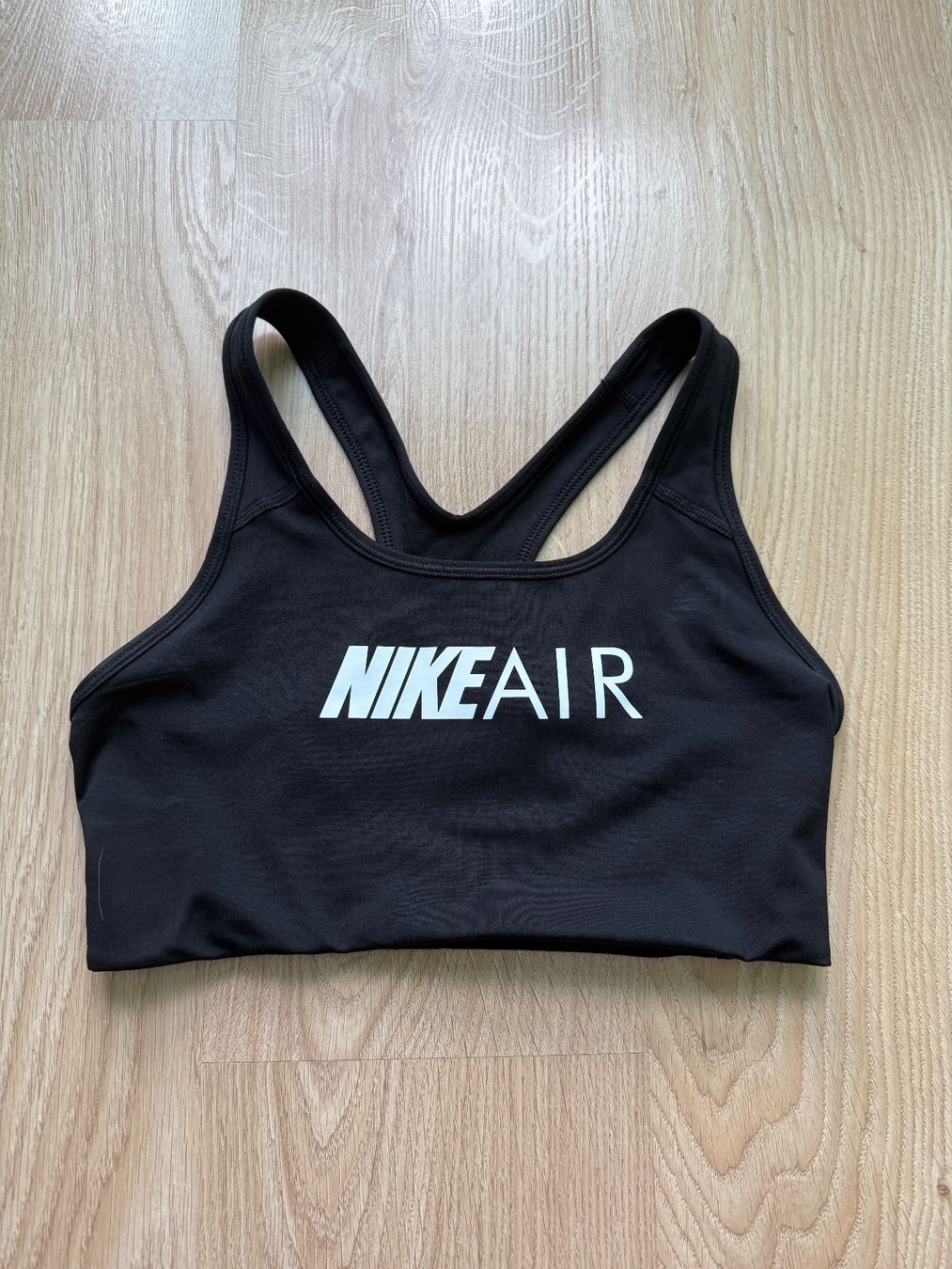 Nike Tops: Nike Dri-Fit Sport-BH Grösse M – Gebraucht aus ZUFIKON von SULMI01