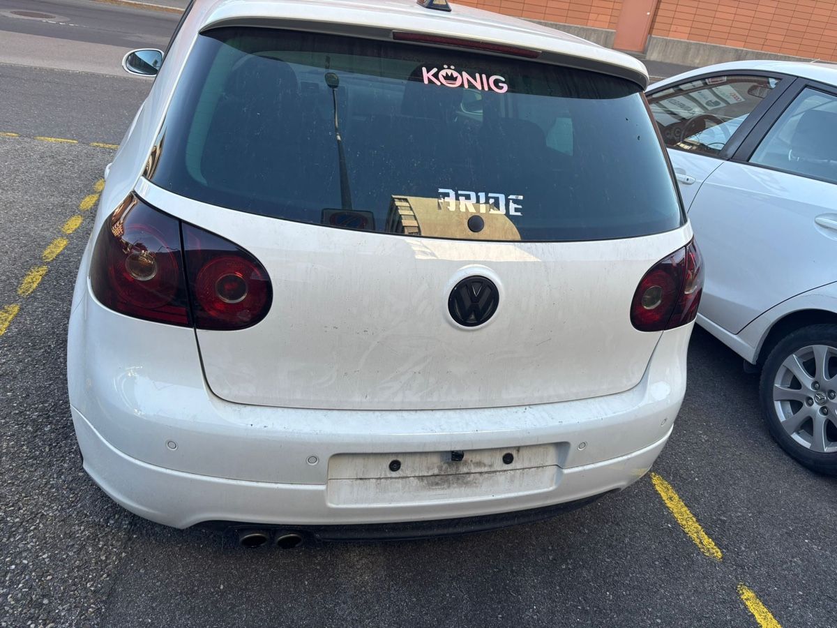 VW Autos: Golf – Défectueux à La Chaux-de-Fonds par Transportchezmax 1