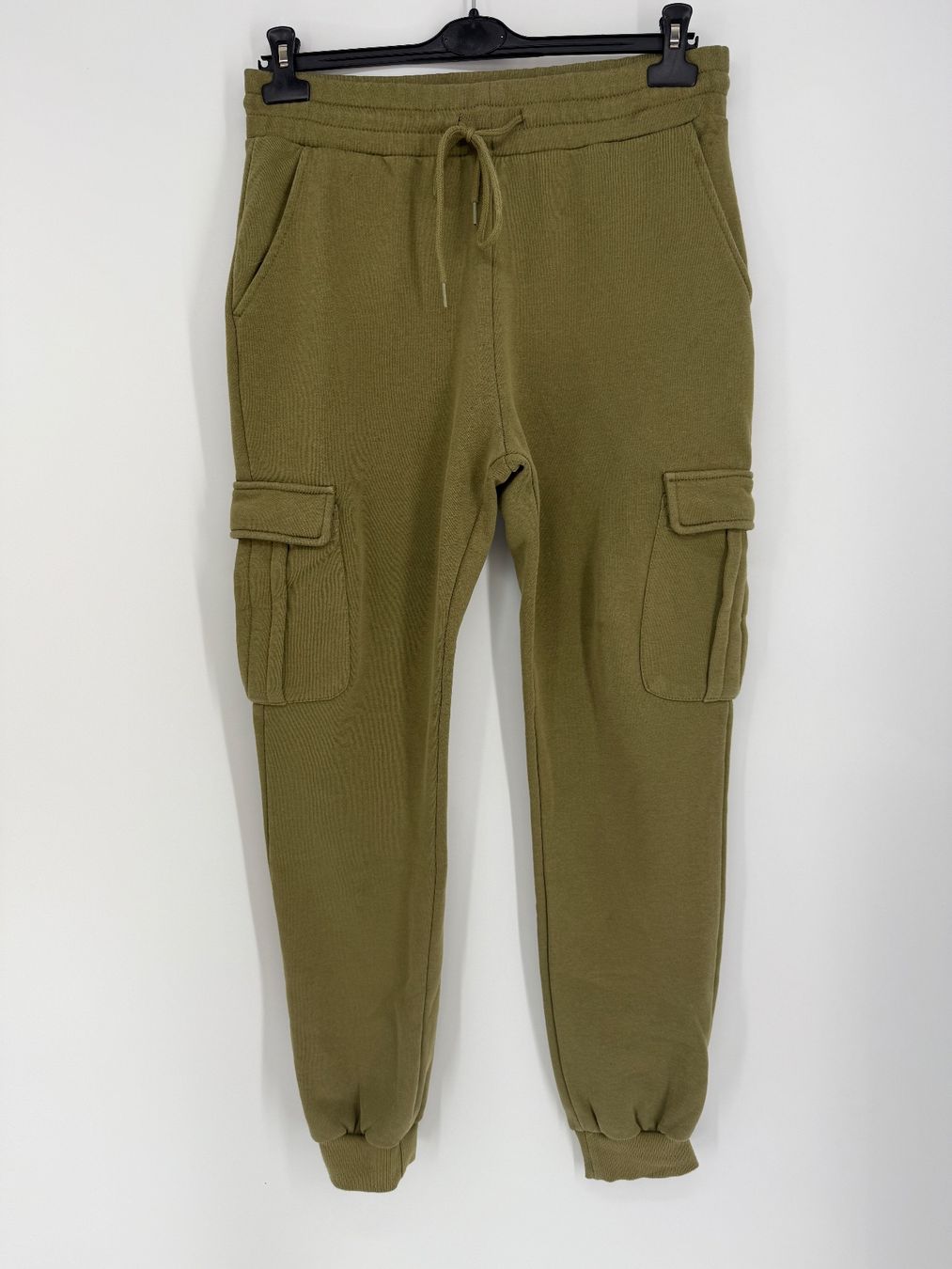 Pantaloni: Cargo Trainerhose Gr. M von Urban Classic – Usato da Auenstein venduto da moin.
