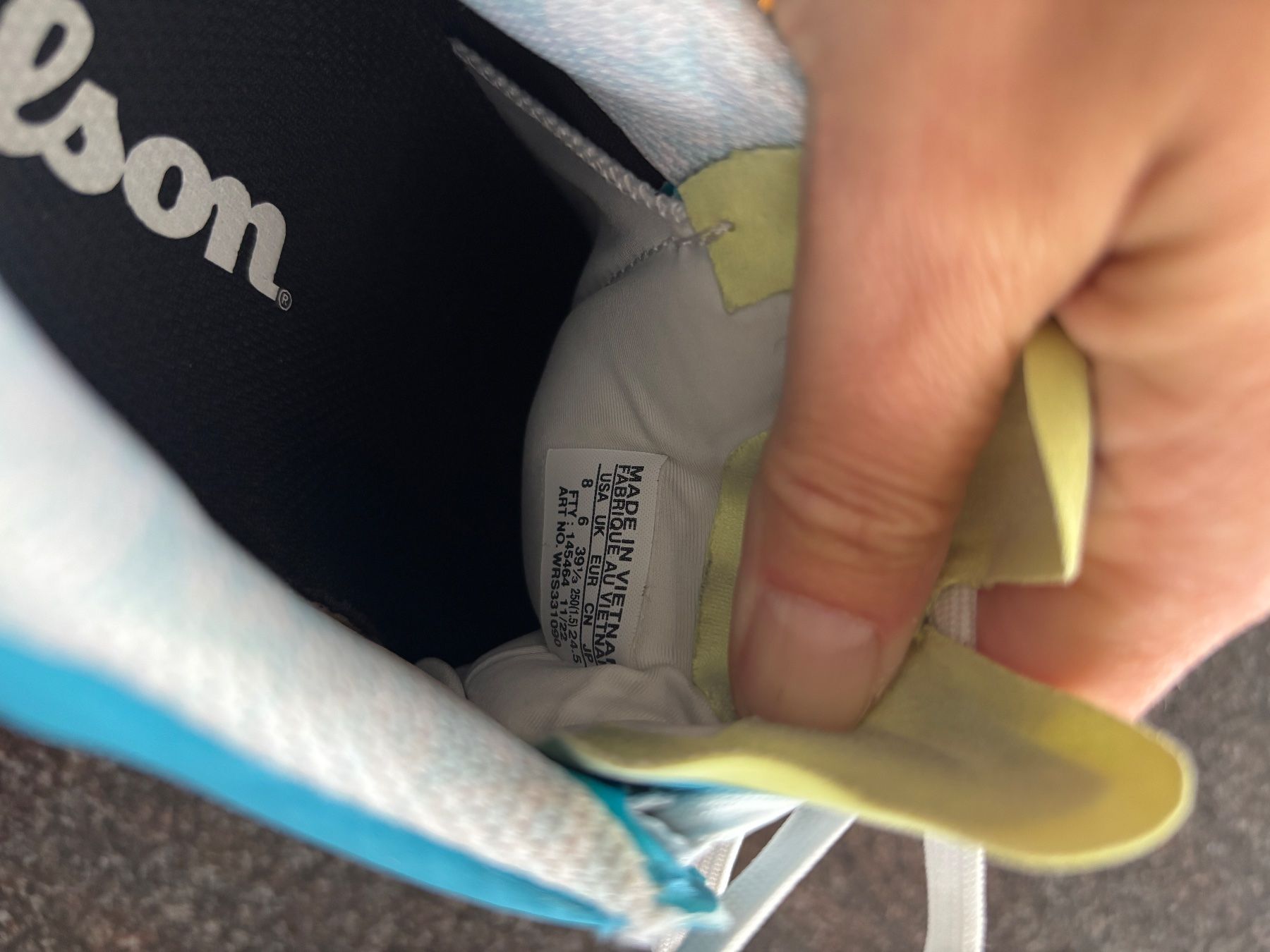 Wilson Chaussures femmes: Wilson Hallenschuhe Gr. 39 1/3 – D'occasion à Hasliberg-Hohfluh par hasliberg79 3