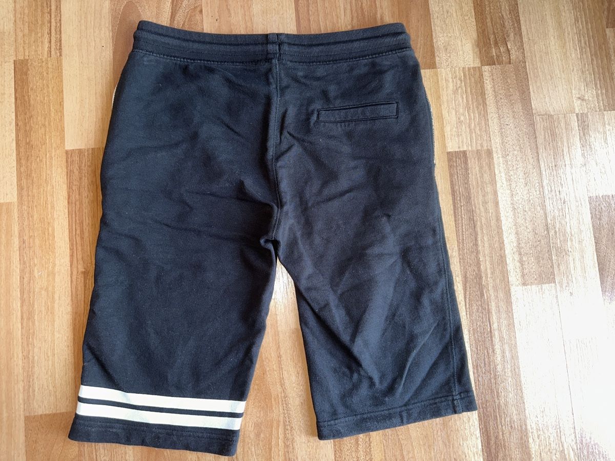 Pantaloni: Kurze Hose NYC einfache Bundweite 38cm – Usato da St. Gallen venduto da mai_gd7k 1