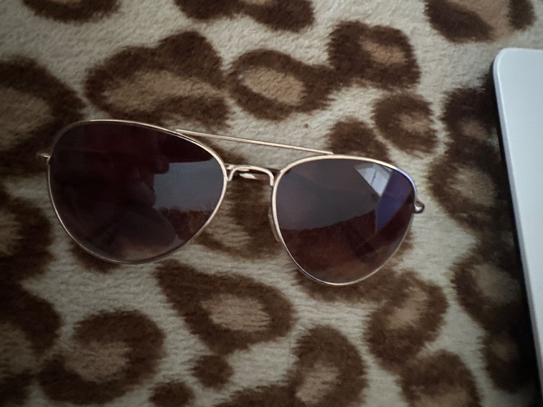 Brillen & Gläser: Sonnenbrille – Gebraucht aus uzwil von Semkii.j