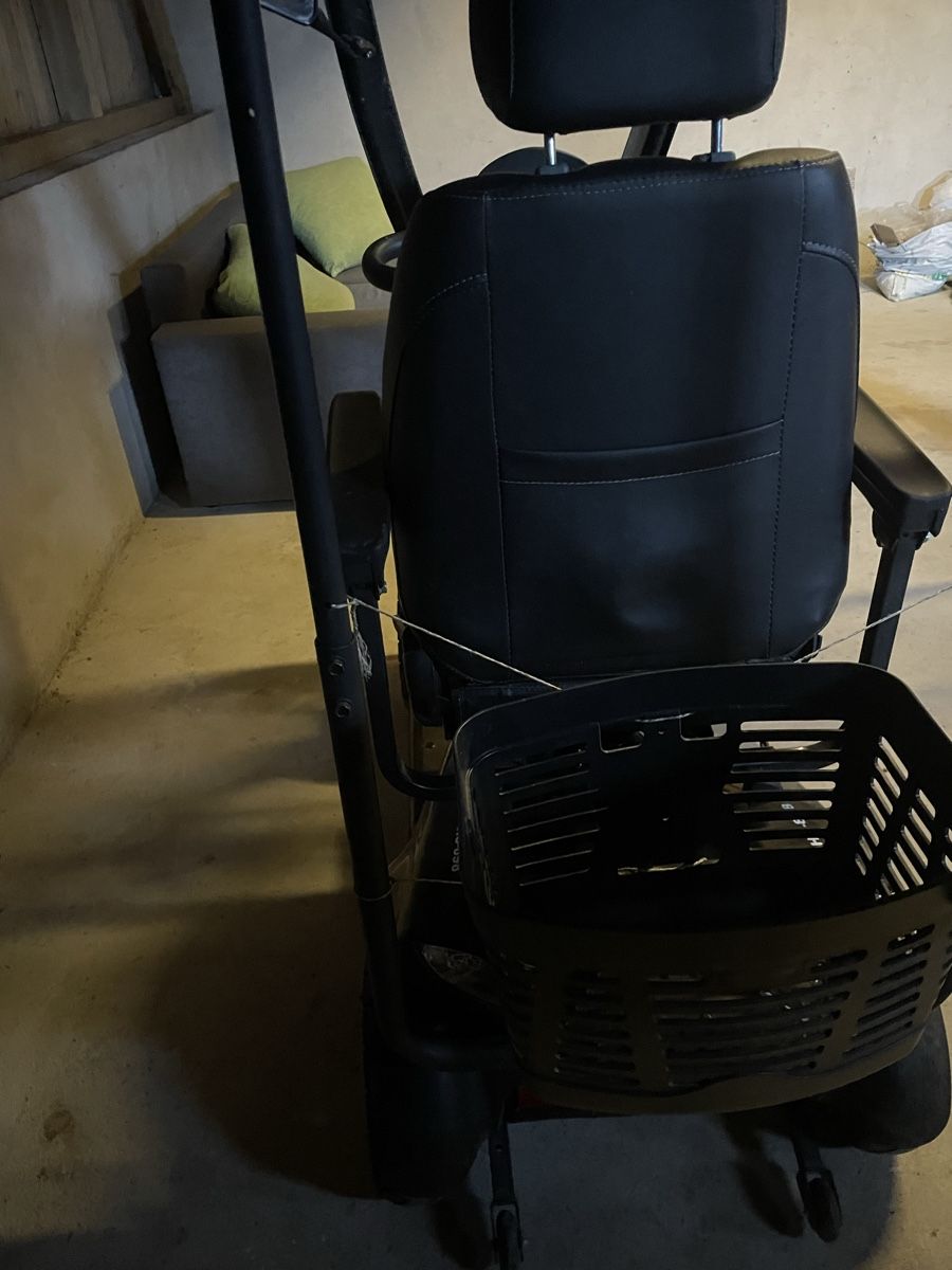 Veicoli elettrici: Mobil Comfort HS-898 II – Usato da Chavornay venduto da AmirDenis 2