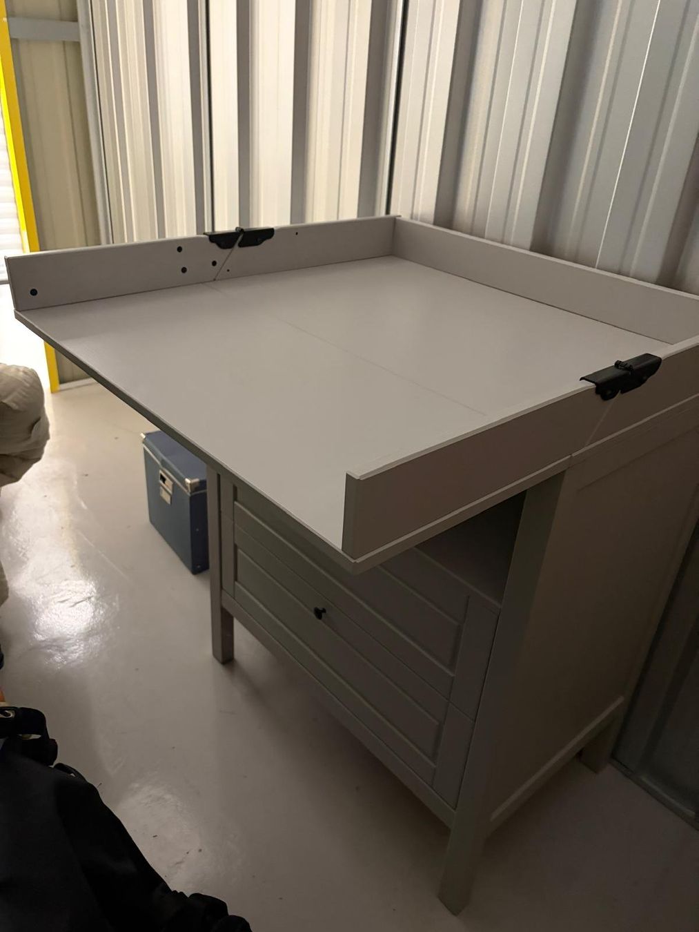 Ikea Wickeltisch & Zubehör: IKEA SUNDVIK Wickelkommode grau – Gebraucht aus Widen von jachen01 2