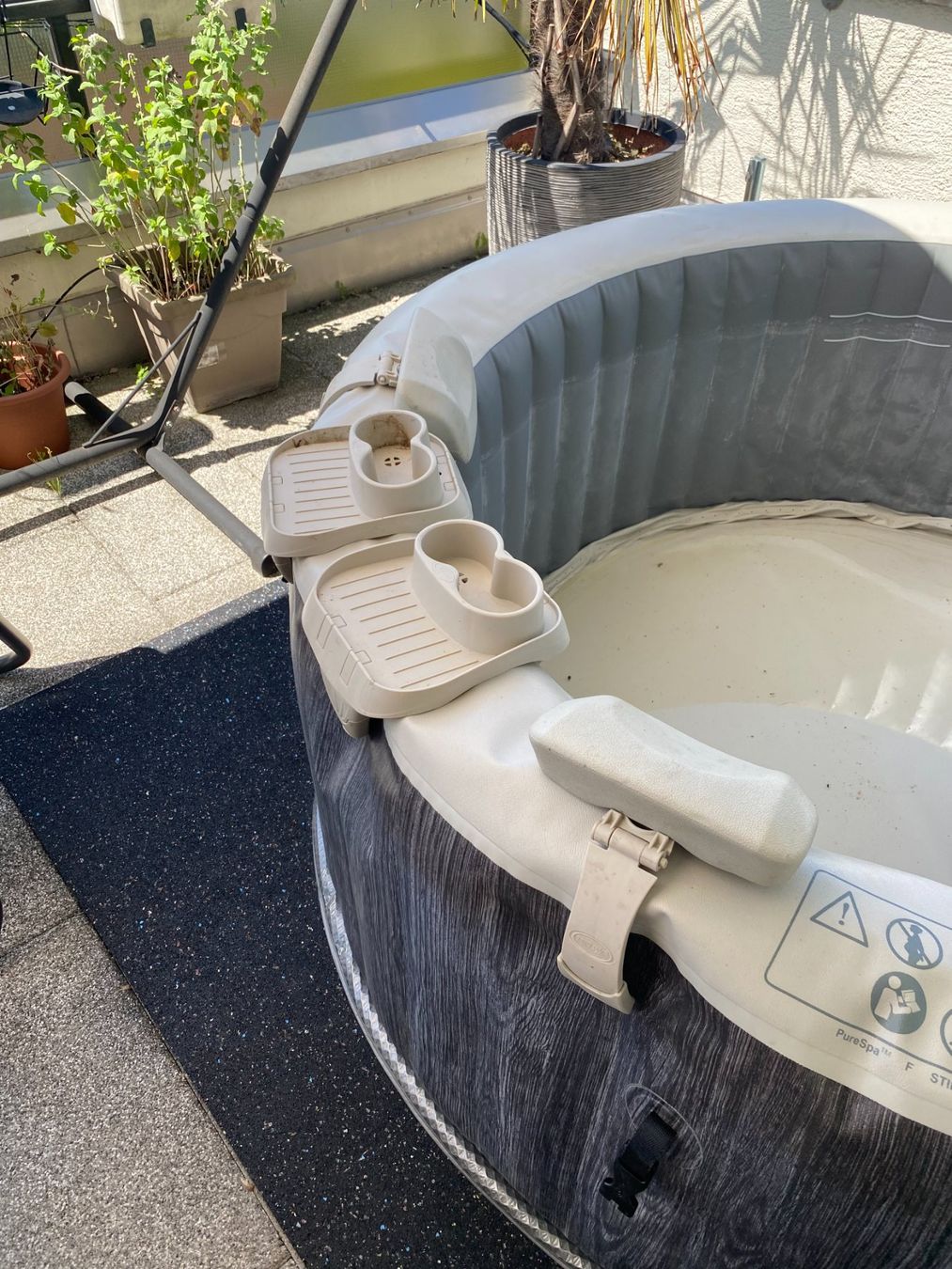 Intex Whirlpool: Defekter Intex-Whirlpool mit Zubehör – Defekt aus Oberengstringen von Lucifer666 3