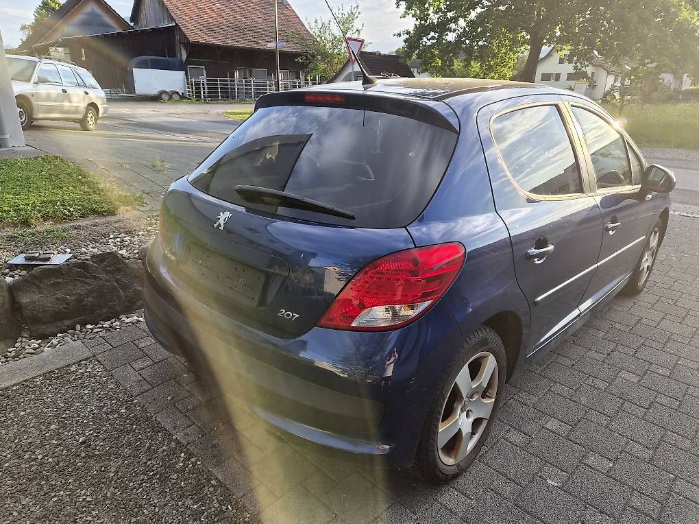 Autos: PEUGEOT  207   1.6i  16 V – Gebraucht aus St. Gallen von kratzki01 1