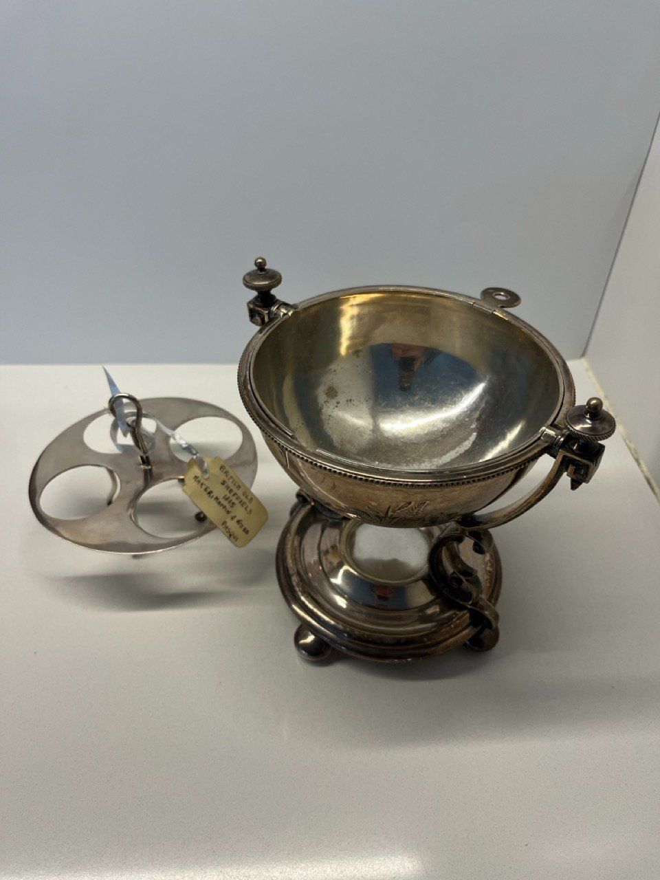 Schalen: Porta uova d'argento antico Sheffield 1907 – Gebraucht aus Interlaken von giorgiotraverso