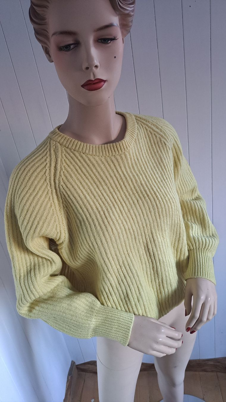 Maglioni & Felpe: CHAGALL 80s vtg Merino Pullover Pulli Strickpullover S M 38 – Usato da Mollis venduto da Fauchi99