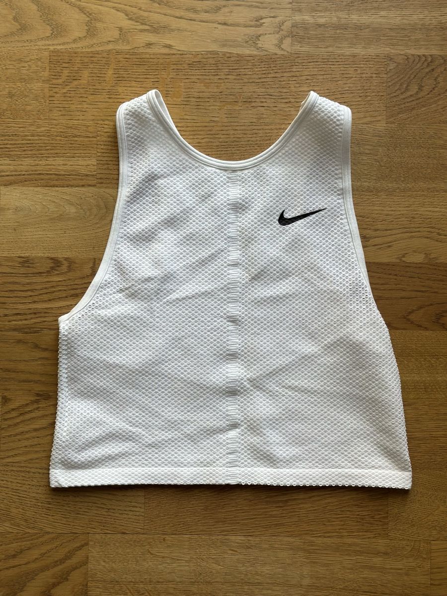 Nike Top: NIKE Crop - weiss – Nuovo (secondo la descrizione) da Basel venduto da FatmaCan52