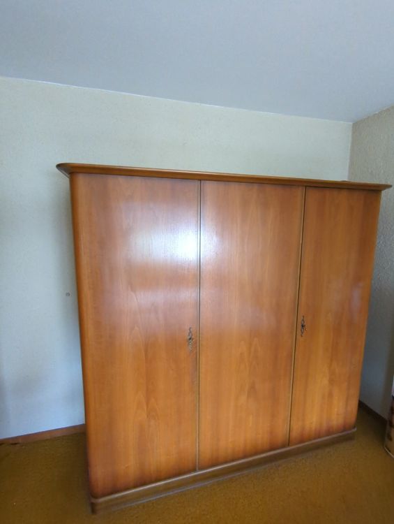 armoire Kaufen auf Ricardo