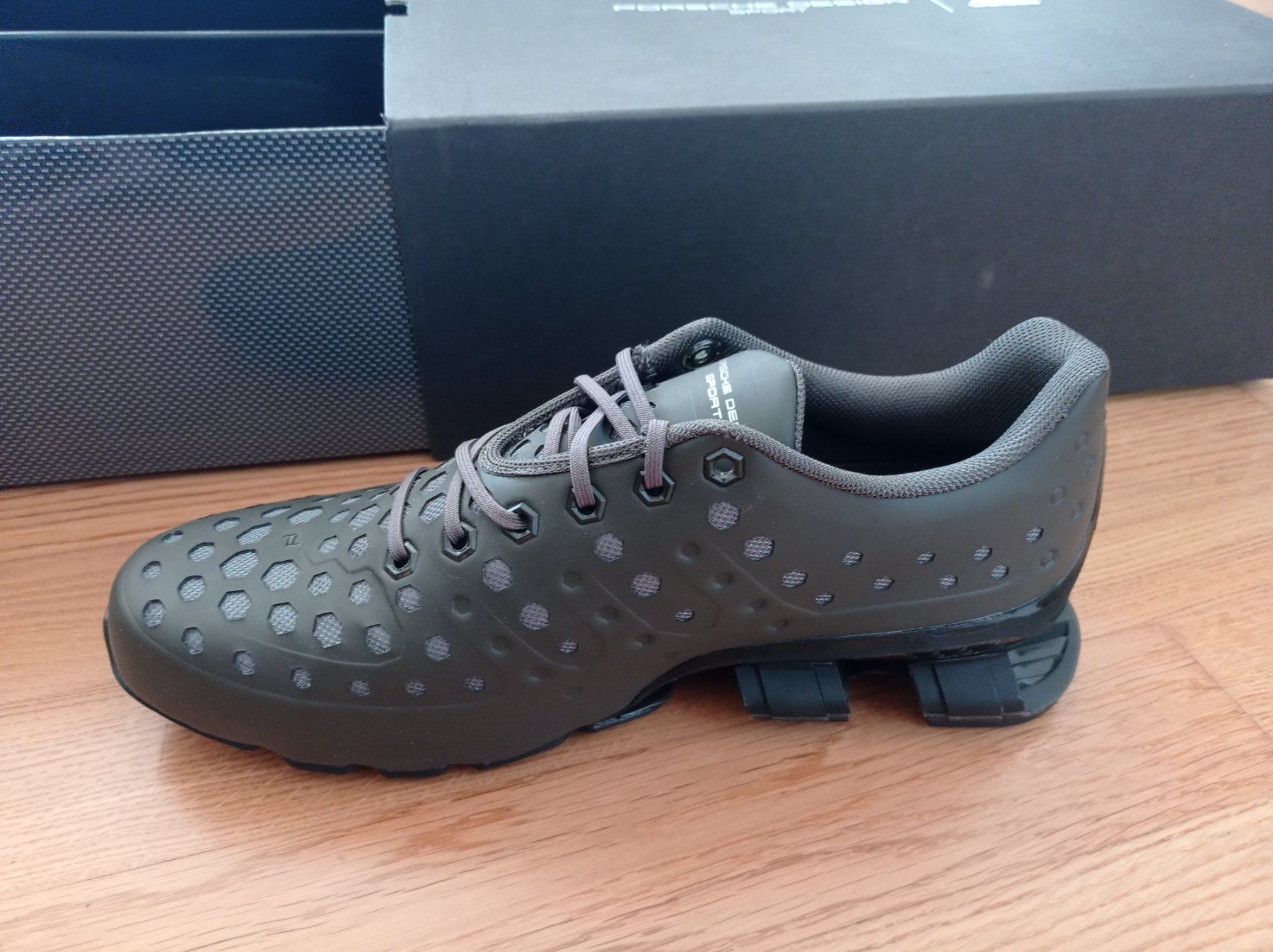 Porsche Herrenschuhe: Porsche Design Sport Grösse 44 – Neu und originalverpackt aus Hochdorf von b1.p 2