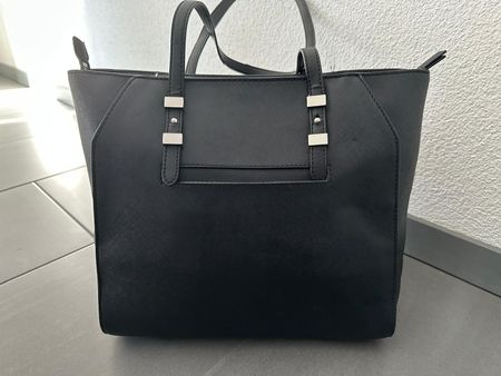 Schwarze Guess Handtasche