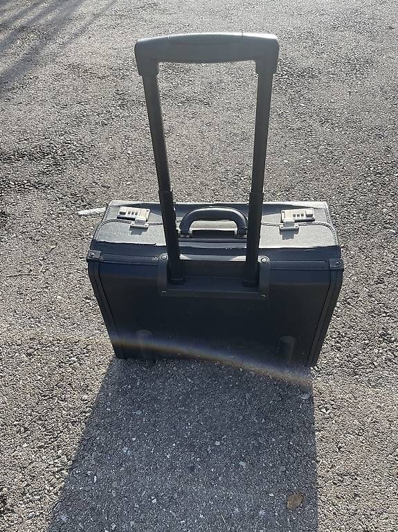 Valigie: Valise de Pilote avec Code – Usato da Essert FR venduto da jcz 1