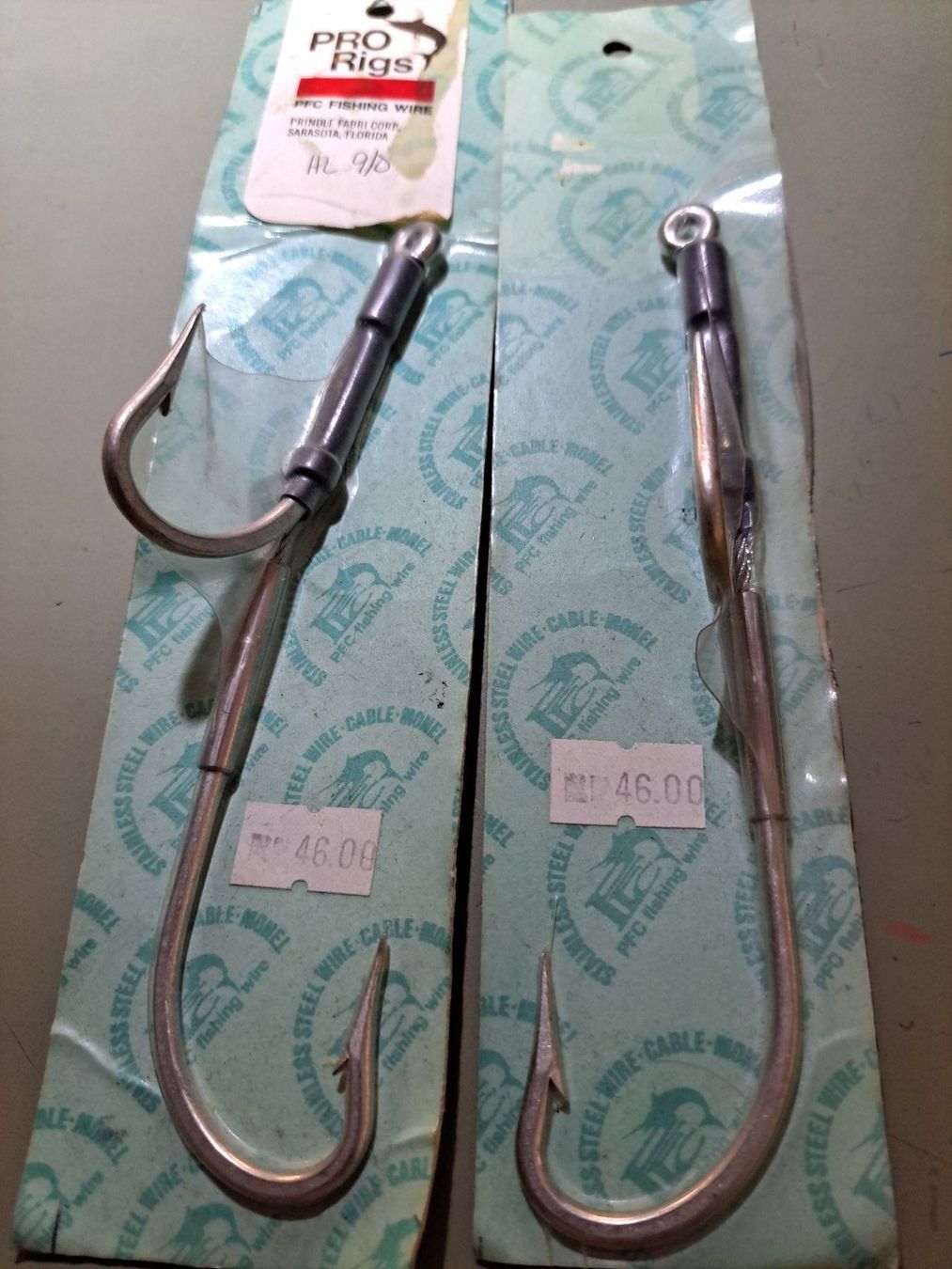 PC: 2 Pro Rigs h 9/0 – Nuovo e nell'imballaggio originale da Fribourg venduto da versus702