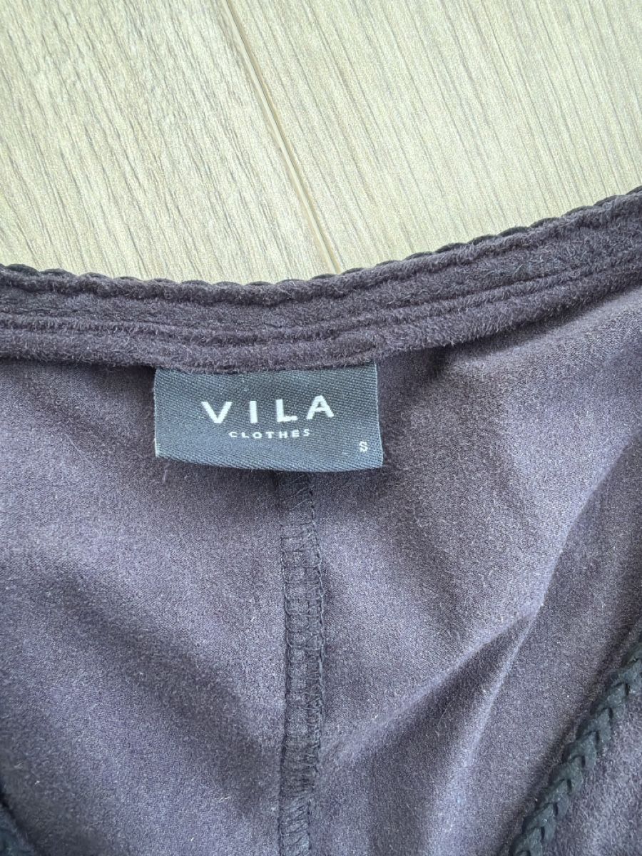 Vila Top: Vila Top S/M Wildleder schwarz  – Nuovo (secondo la descrizione) da Däniken SO venduto da NBdesign 2