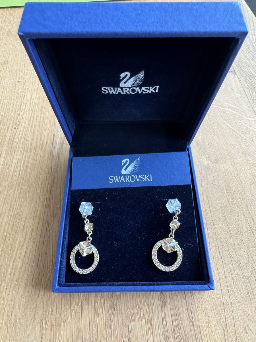 Swarovski Orecchini pendenti & Orecchini a lobo: Swarovski Ohrringe – Nuovo (secondo la descrizione) da Uznach venduto da Martina191185