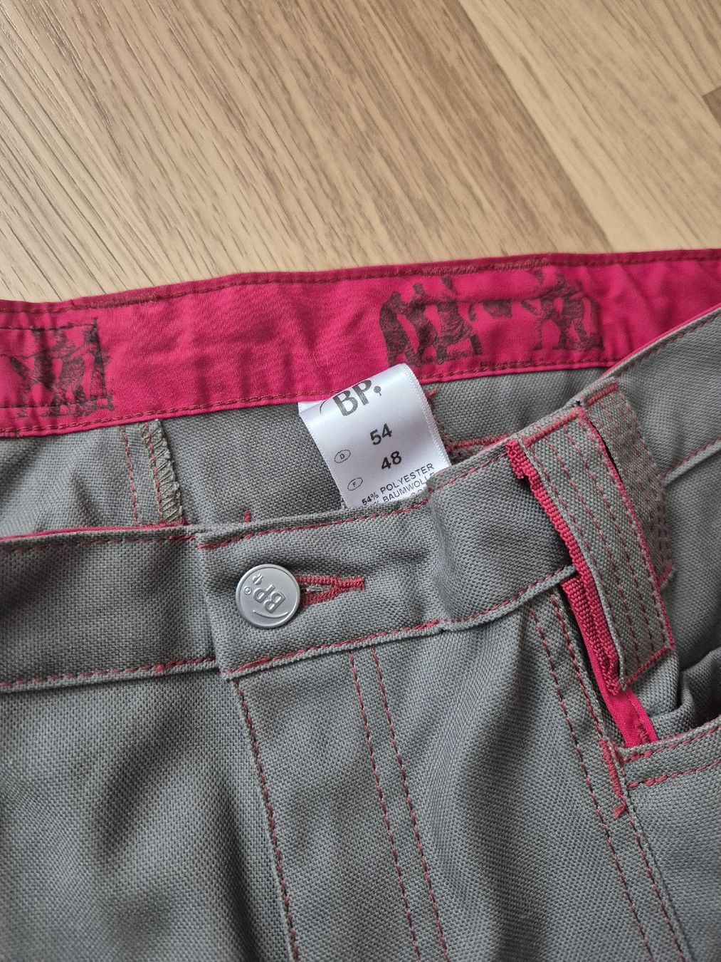 Hosen: Robuste Arbeitshose Gr. 54 – Gebraucht aus Langenthal von Polarisstern 3