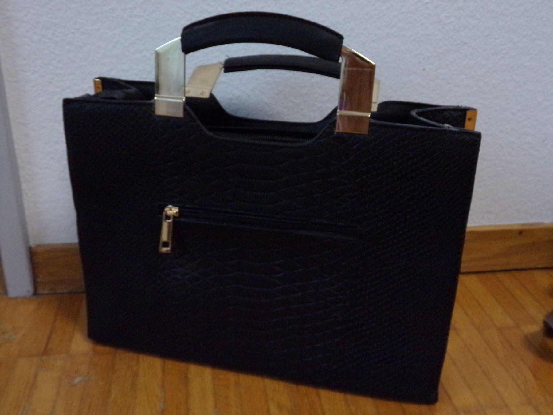 Borse da donna: Damen Handtasche schwarz – Usato da Winterthur venduto da Jessi_di 1