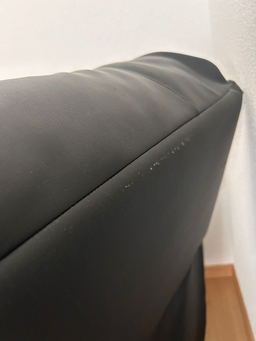 Conforama Divani: Schwarzes Sofa mit Relaxfunktion – Usato da Frasnacht venduto da jas_bn9w 4