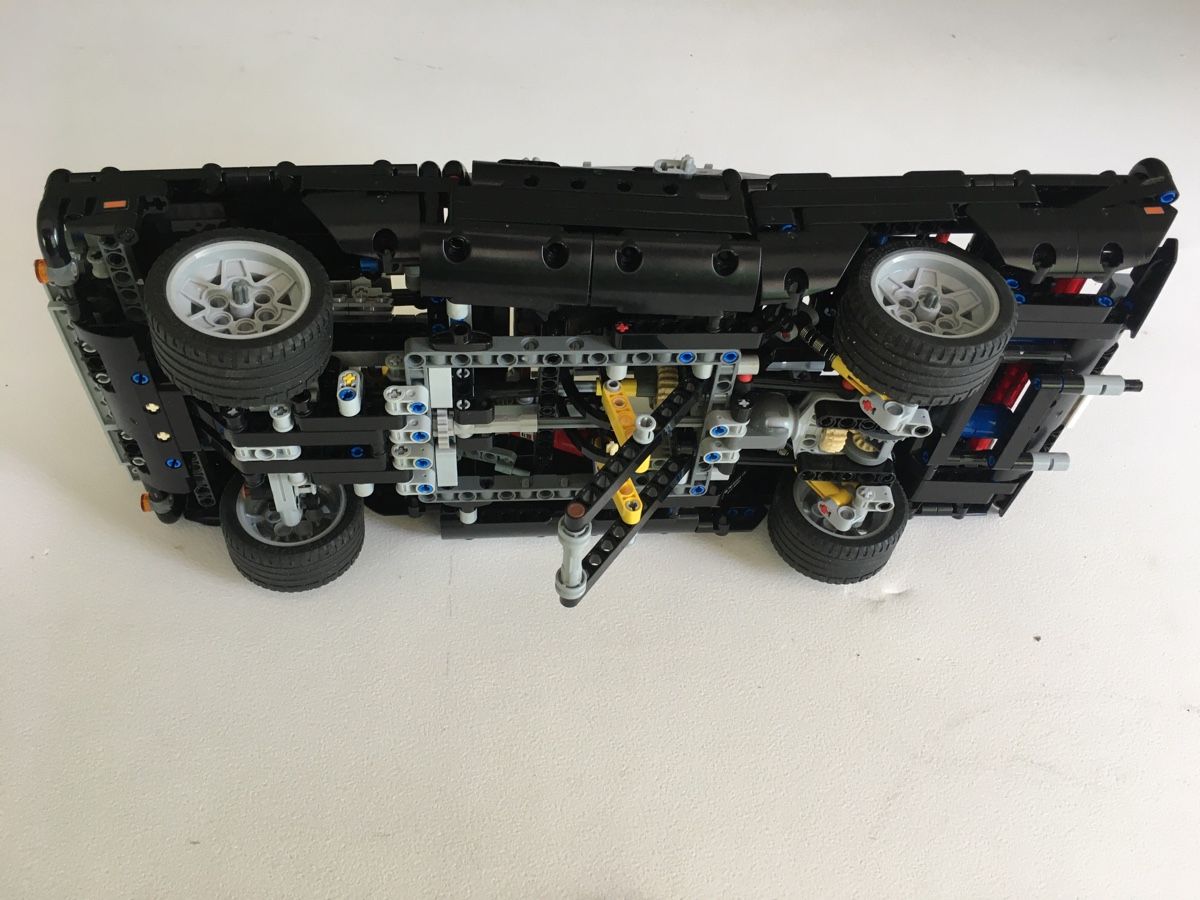 Lego Kit di costruzioni: Lego Technik Dodge Charger 42111 – Difettoso da Grellingen venduto da Toyhamster 2