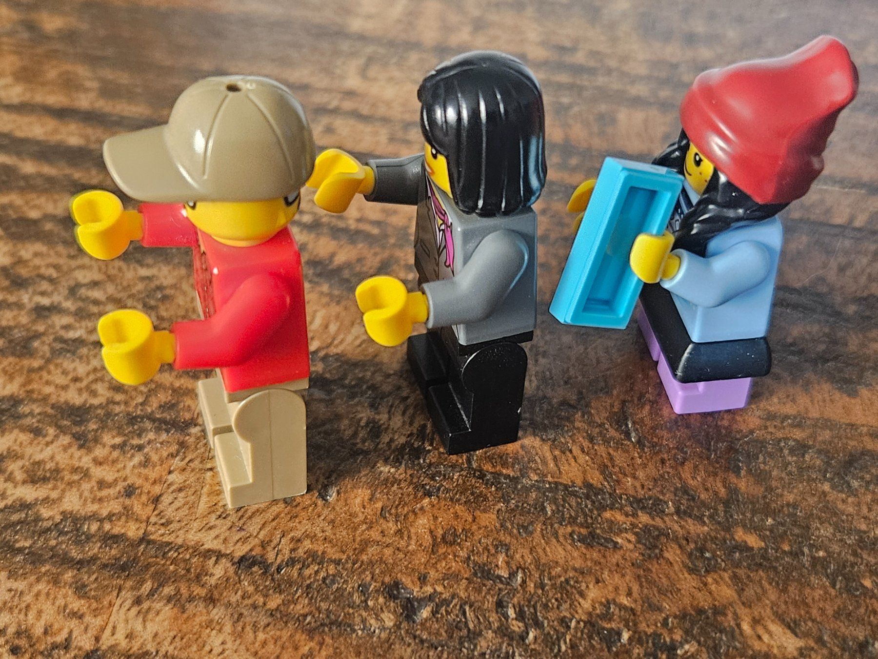 Lego Kit di costruzioni: lego lot de 3 figurines – Usato da Confignon venduto da Ecrofigs 2