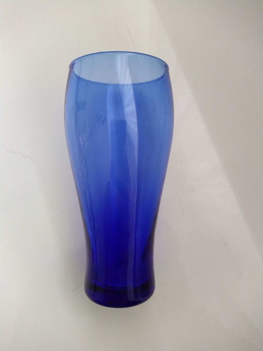 Vasen & Gefässe: kleine, blaue Vase aus Glas – Gebraucht aus Triesen von stephanieschurti 2