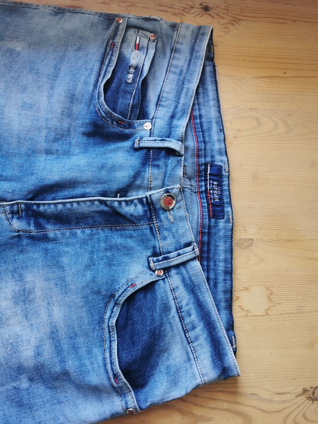 Jeans: Tommy Hilfiger Shorts 33 – Usato da ZERNEZ venduto da joaofonseca 2