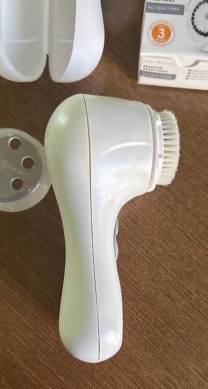 Clarisonic Cura del viso: Clarisonic – Usato da Zürich venduto da emilia77 1