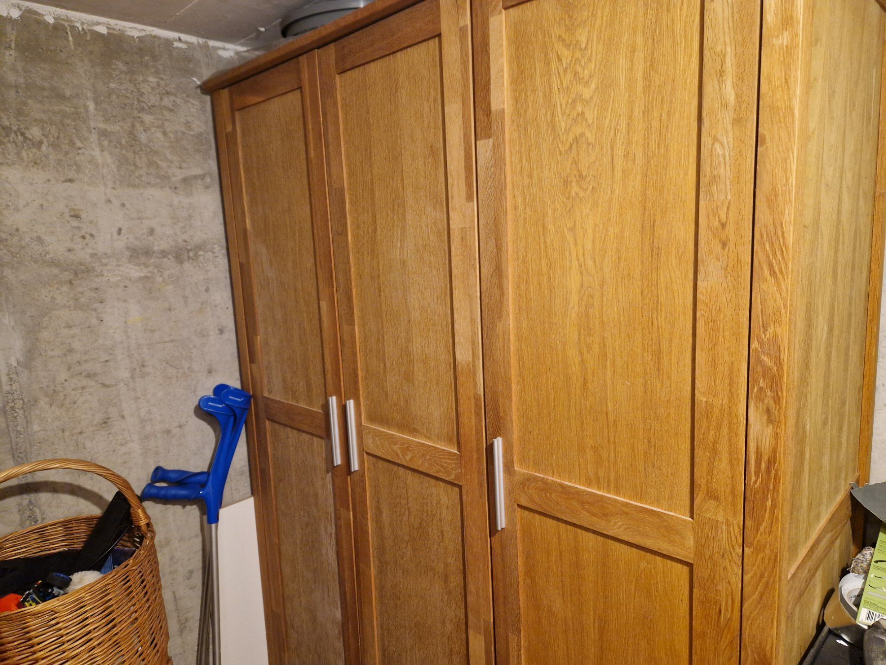 Jysk Armadi: Jysk Schrank, Holz, new oak – Usato da Metzerlen venduto da SS01