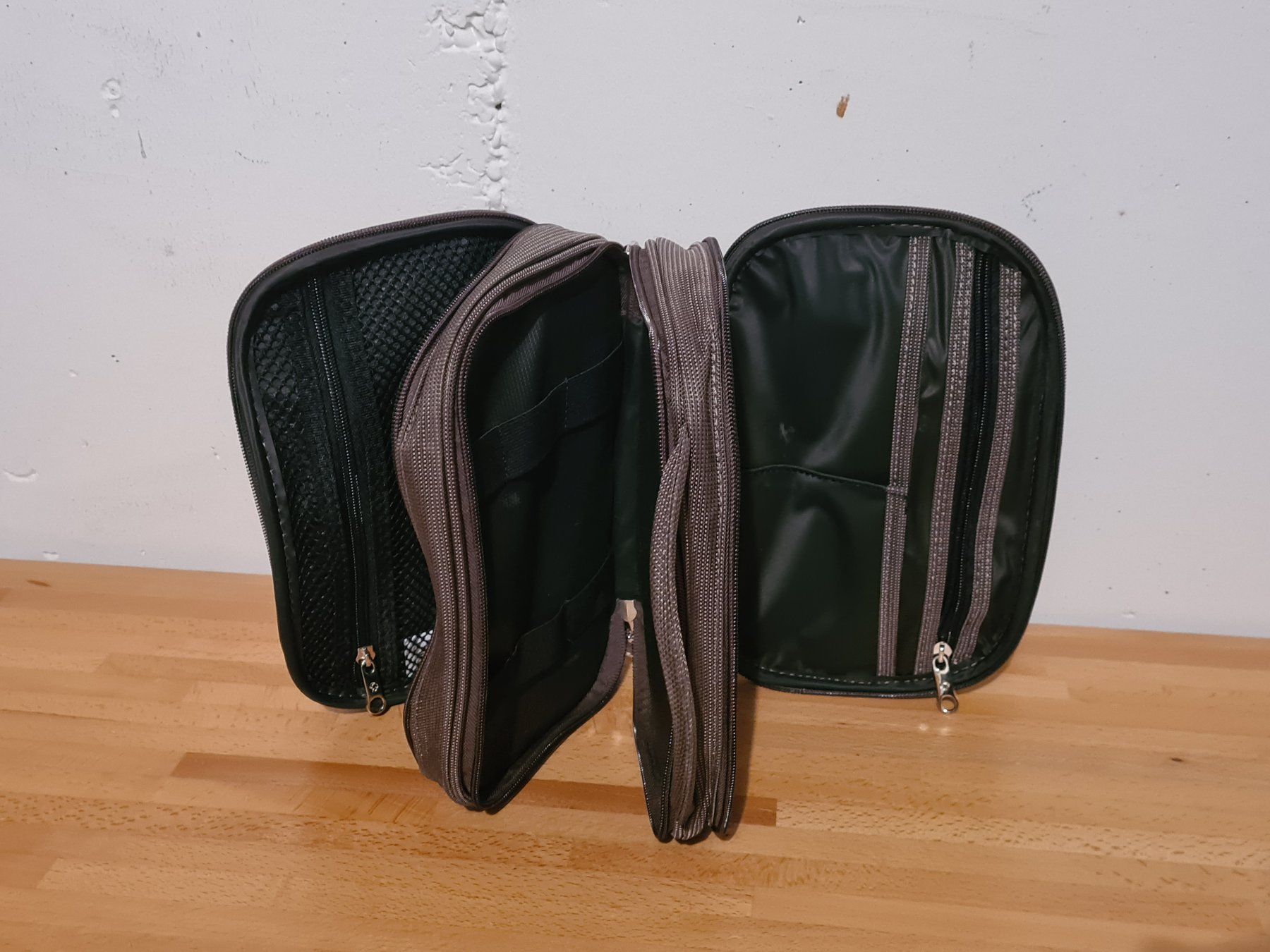 Samsonite Custodie per cosmetici: SAMSONITE Kulturbeutel NEU – Nuovo (secondo la descrizione) da Zürich venduto da Agios 3