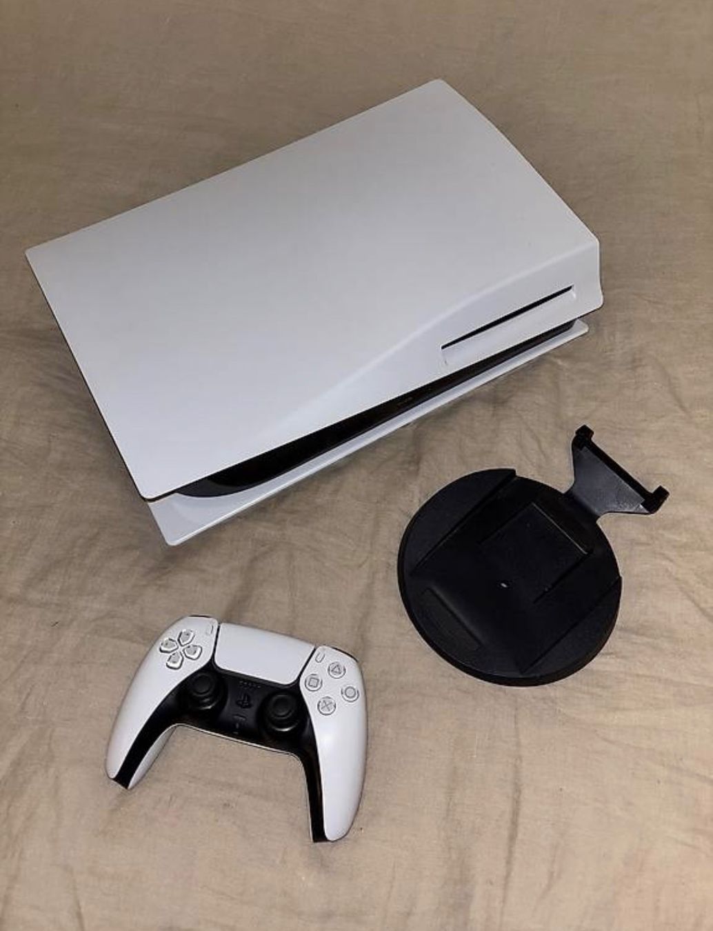 Sony PlayStation 5 Konsole mit Controller in gutem Zustand (Gebraucht ...