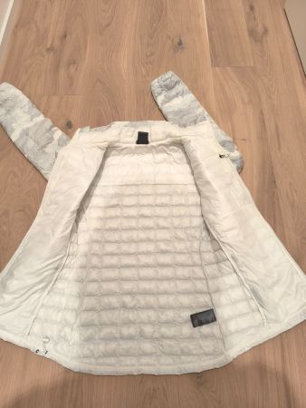 The North Face Steppjacke Camo Weiss gebraucht Zustand