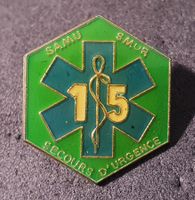 W152 - Pin Sanität Spital Emergency Abulance Krankenwagen