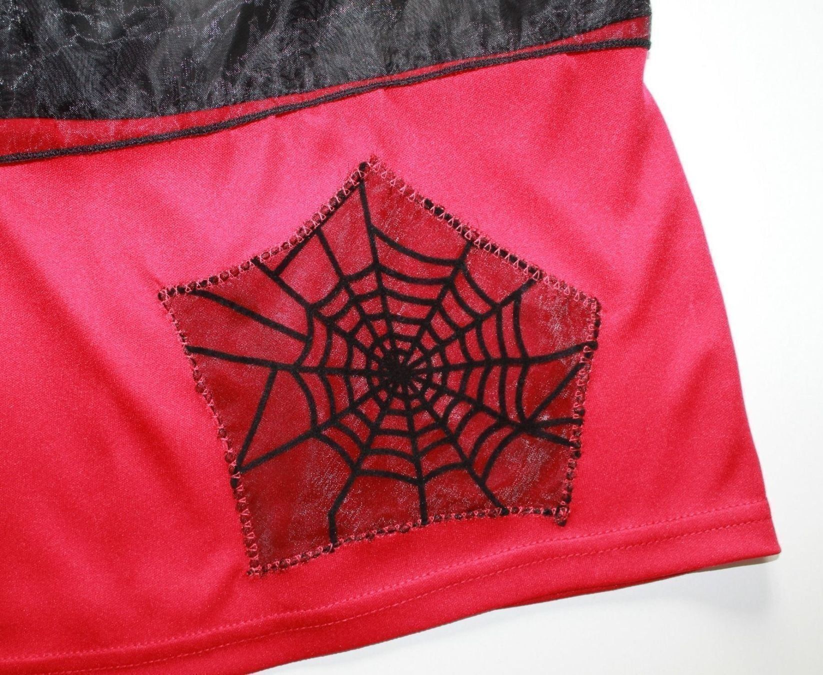 Kostüme: Costume sorcière / Hexe t. 7 - 10 ans – Gebraucht aus Peseux von CoolShoping 5