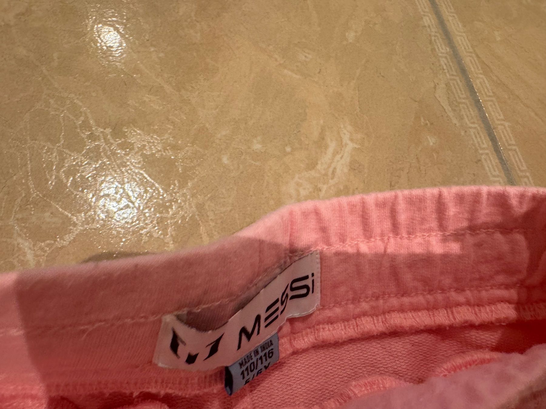 Hosen: Messi NWT 5-6J 110-116 – Neu (gemäss Beschreibung) aus Klingnau von Markus14 1