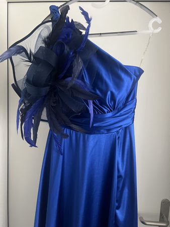 Blaues Abendkleid / Galakleid mit Feder - One Shoulder!
