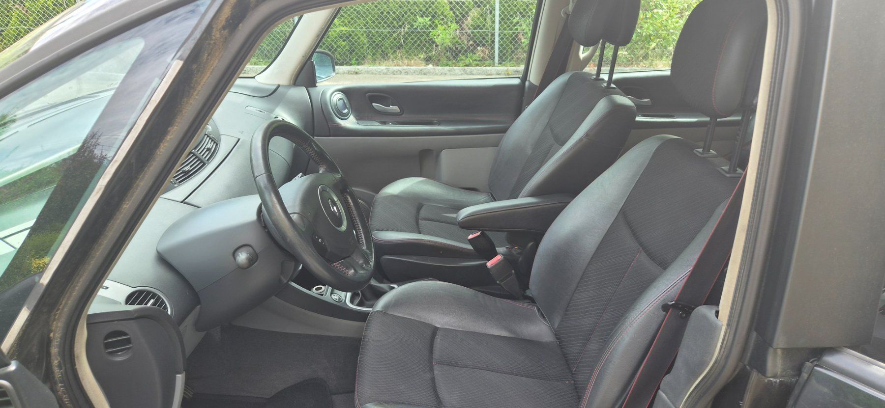 Renault Autos: RENAULT GRAND ESPACE – D'occasion à Dietlikon par svajc80 5
