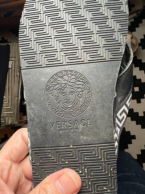 Versace Herrenschuhe: Sandales Versace avec sangles cuir – Gebraucht aus Neuchâtel von alexandrigor 3