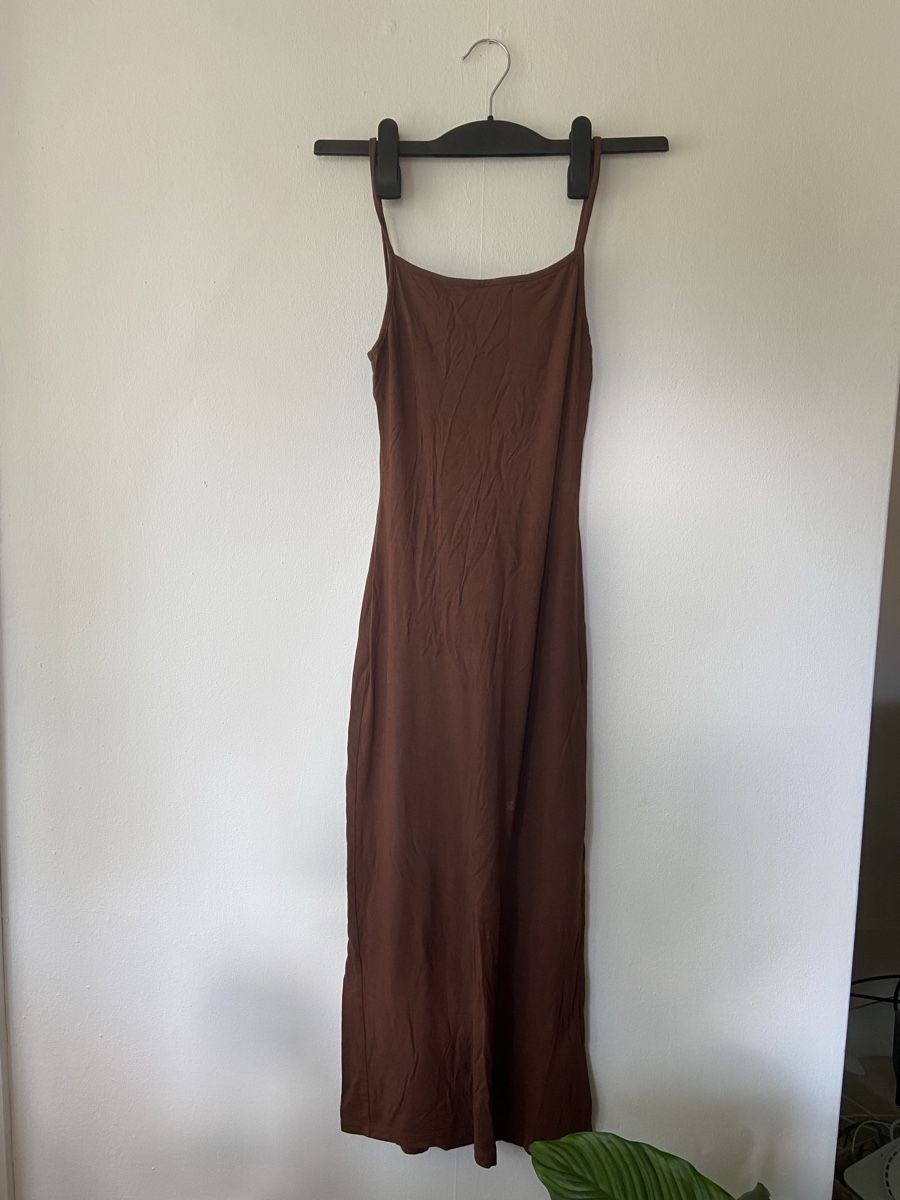 Vestiti: Braunes schlichtes Kleid – Usato da Zürich venduto da cas_x6pw