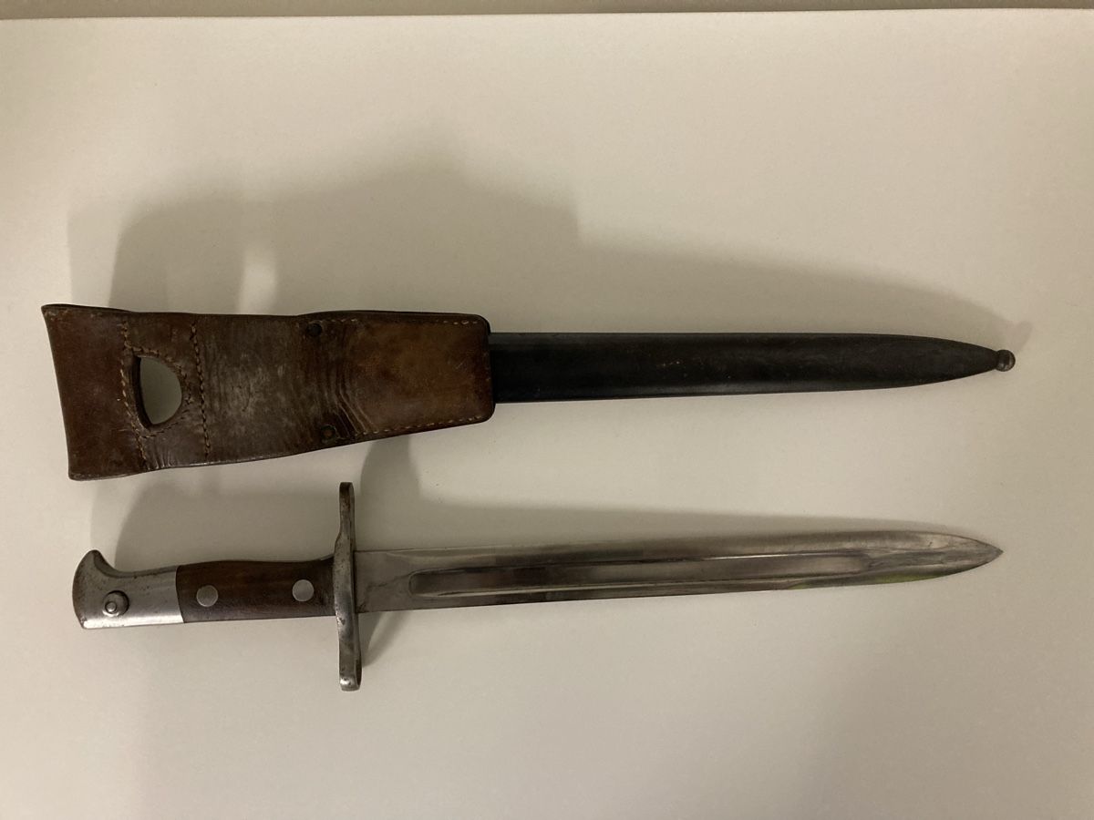 Schweizer Armee Stichwaffen: Bajonett – Gebraucht aus Embrach von Adeele1 7