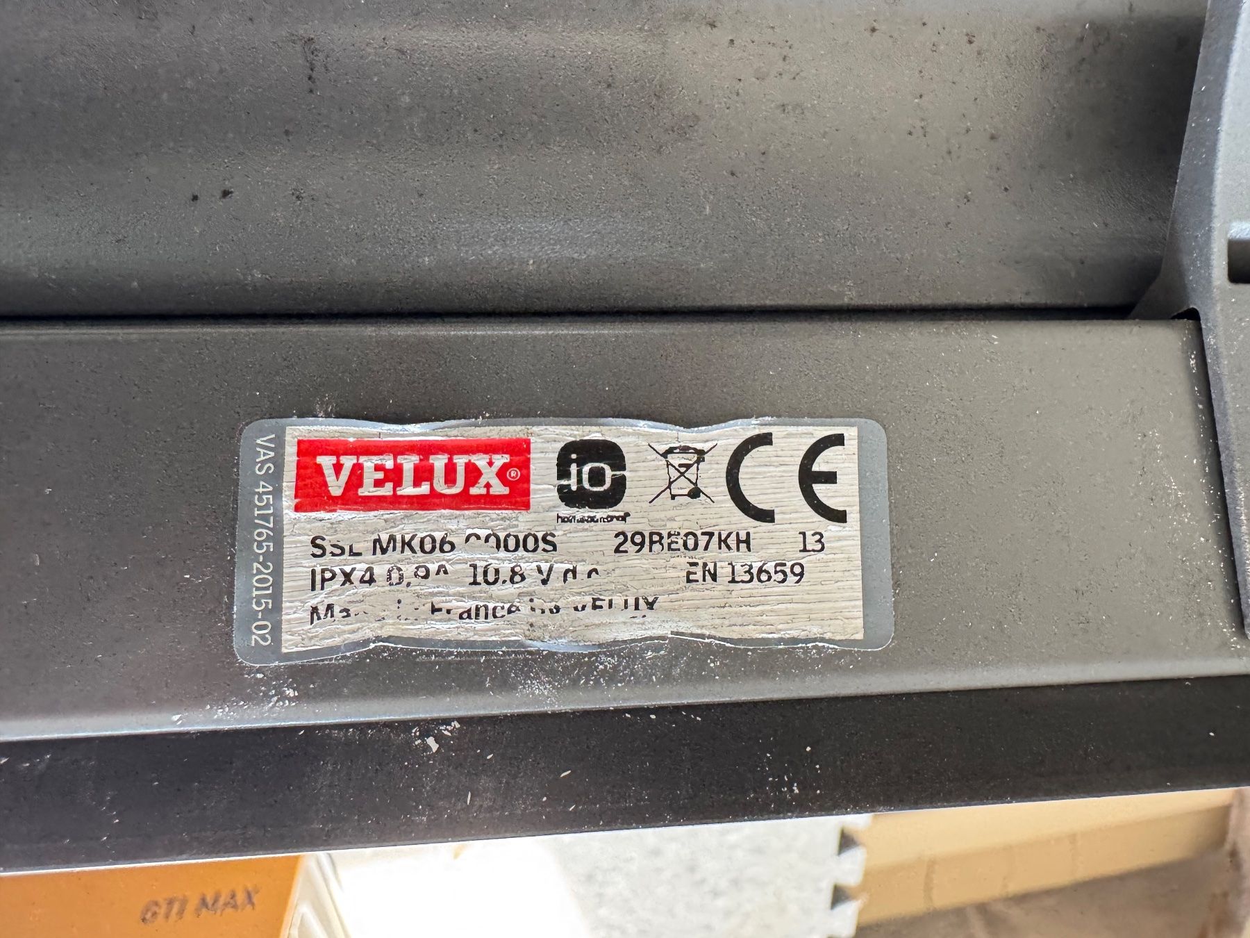 Velux Marquises: Velux Aussenrollladen SSL MK06 0000S – D'occasion à Egg par JORDI79 2