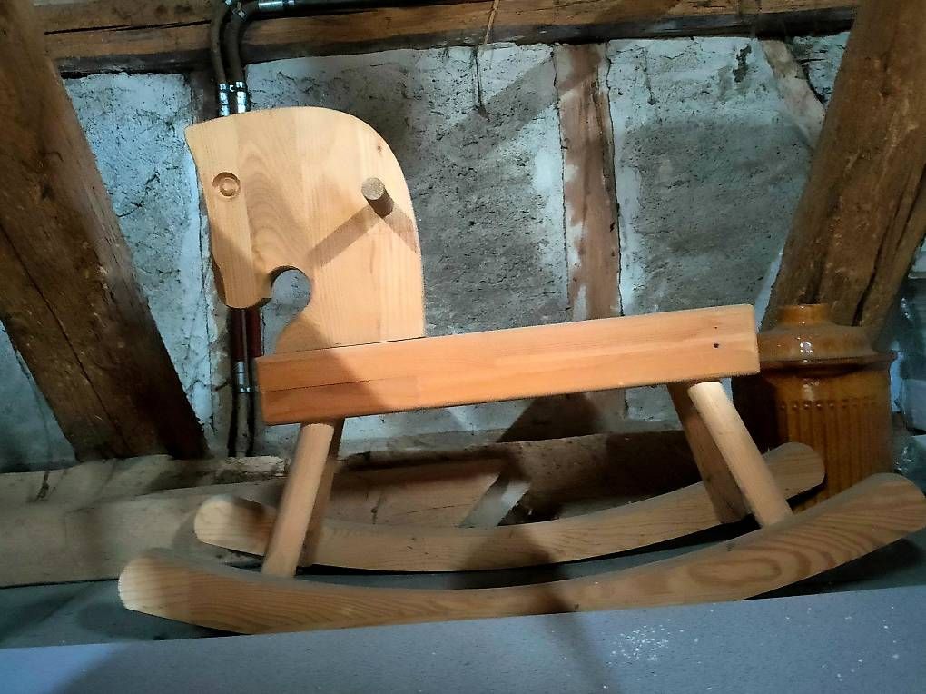 Spielzeuge: Schaukelpferd – Gebraucht aus Schlattingen von armeFrau 2