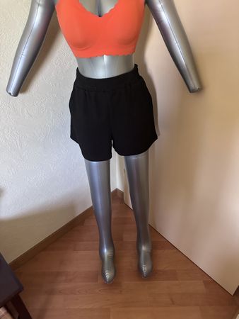 Short noir taille élastique M