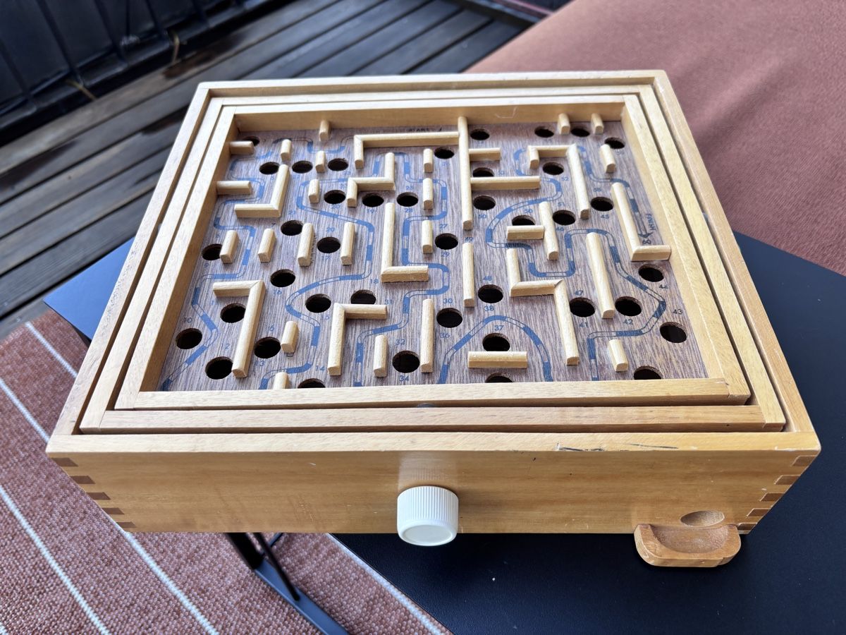 Jeux: Holz Labyrinthspiel aus Holz – D'occasion à Aarau par Holly7777