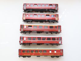 BEMO 5 x RhB Personenwagen Set mit Figuren - H0m