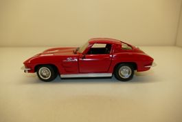 Revell 1:24: Corvette Stingray