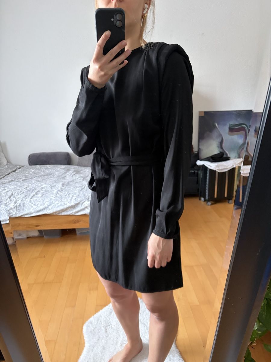 Mango Vestiti: Black long sleeve dress Mango – Usato da Zürich venduto da Abu95 5