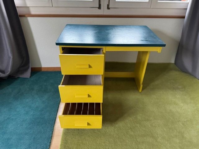 Scrivanie: Kinderpult Mid-Century / Vintag – Usato da Bern venduto da kitten14 4