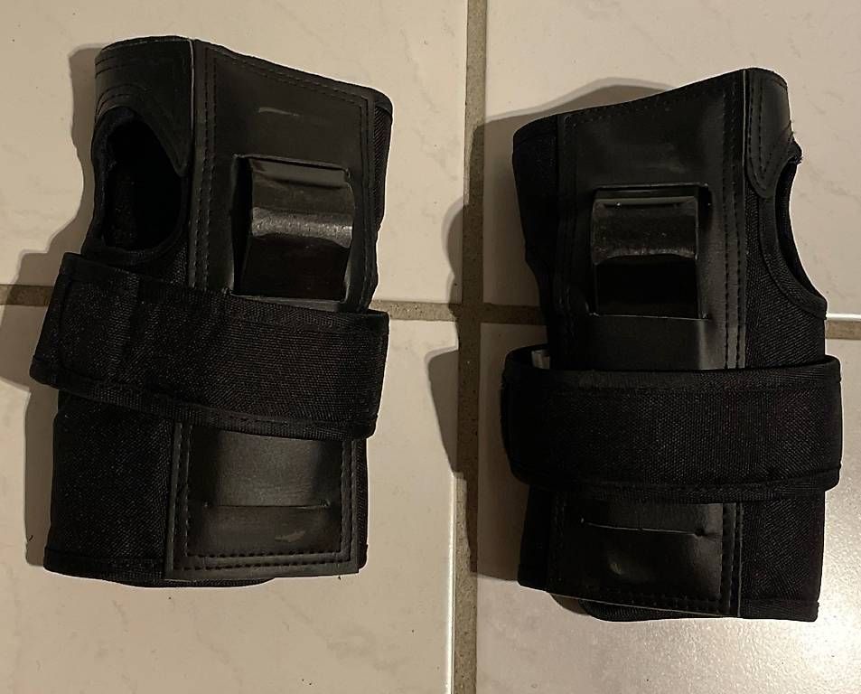 Protezioni & Imbottiture: Set protection Skate TSG basic set taille L – Usato da Vandoeuvres venduto da mar_gk9x 3