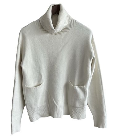 Pull col roulé